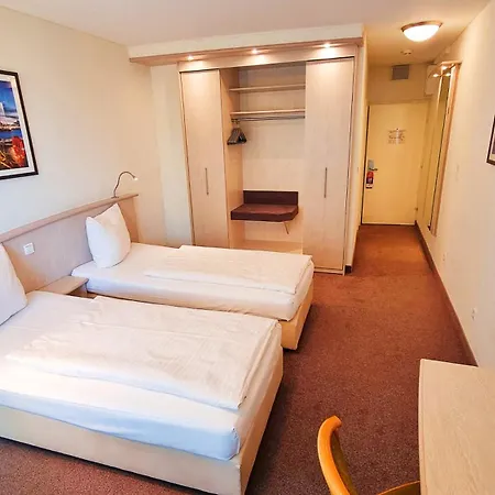 Panorama Inn Hotel Hamburg Room photo