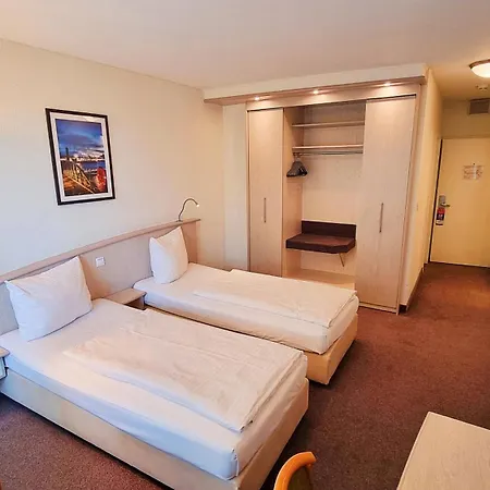 Panorama Inn Hotel Hamburg Room photo