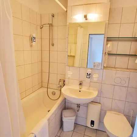 Panorama Inn Hotel Hamburg Room photo