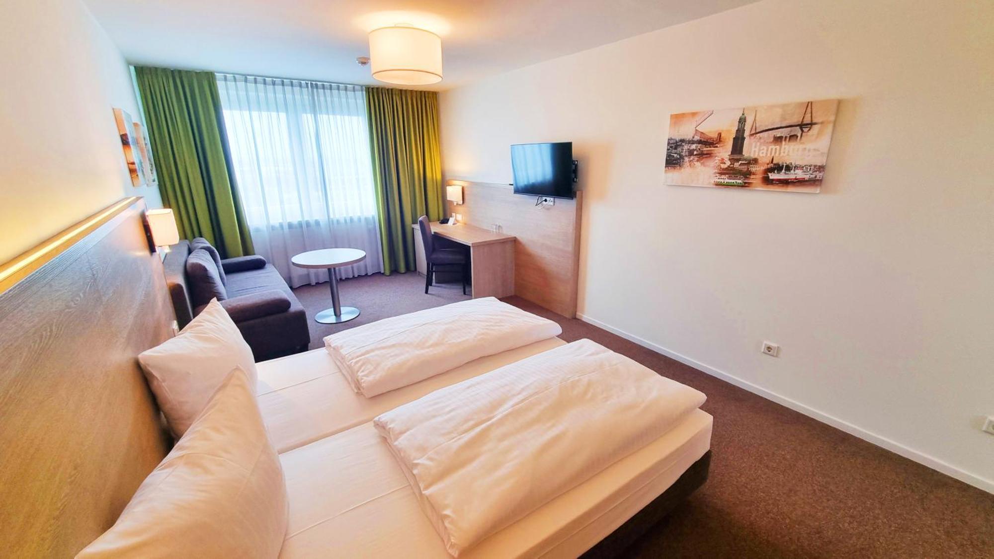 Panorama Hotel 3*