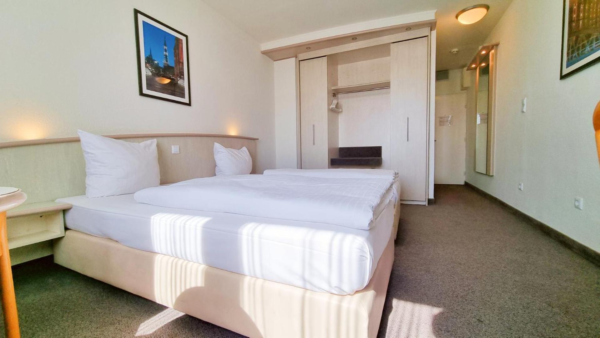 Panorama Hotel 3*